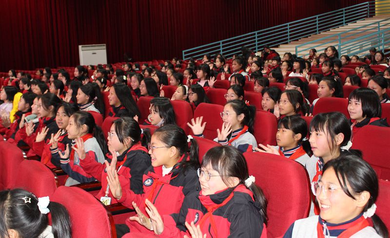 呵护成长，遇见更美好的自己——知源学校小学部开展女生成长专题讲座