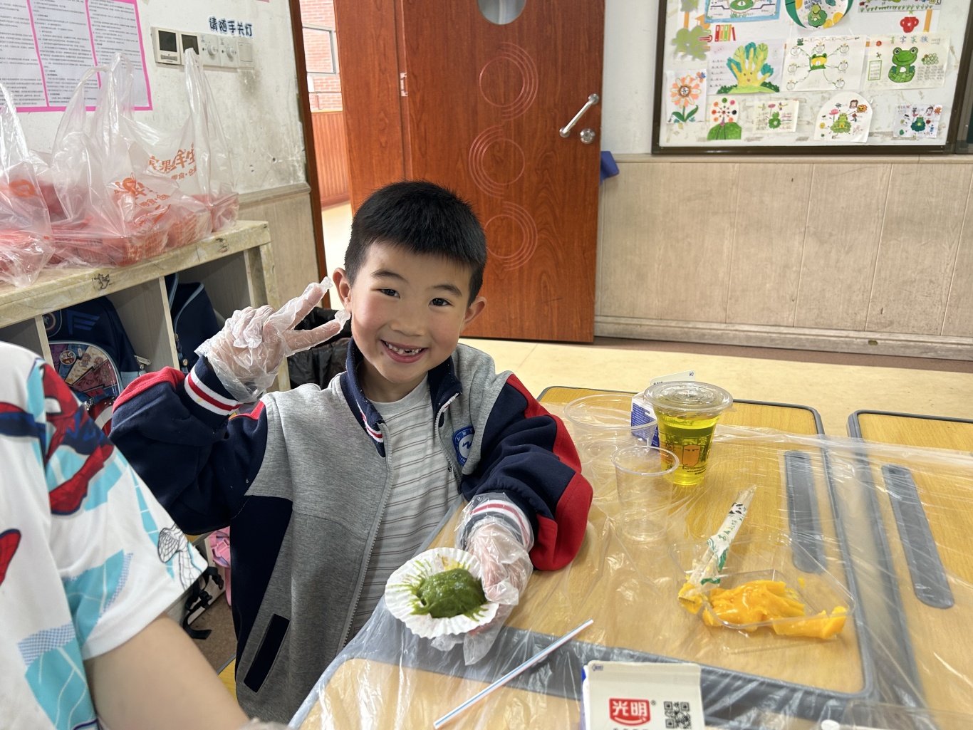 青团含情 ，以劳动寄相思